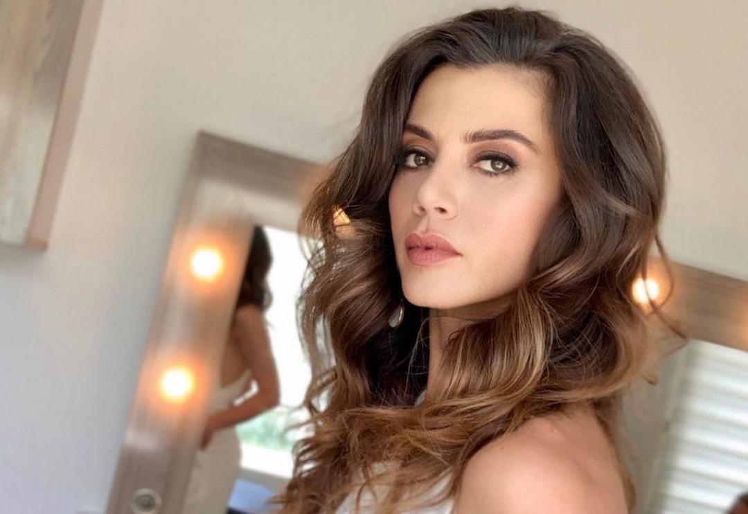 Yaprak D&ouml;k&uuml;m&uuml;'ndeki "Leyla" ile akıllara kazındı! İşte G&ouml;k&ccedil;e Bahadır'ın estetiksiz hali!