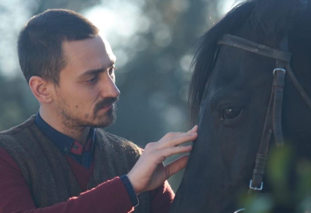 Sefirin Kızı'nın Kavruk &Ouml;mer'i Edip Tepeli bakın kiminle evli!