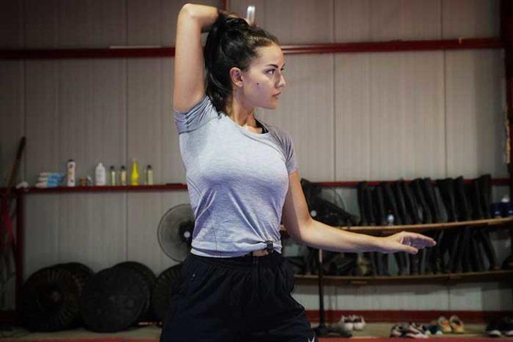 Fahriye Evcen'in 'Alp Arslan' setinden fotoğrafları ortaya çıktı G5