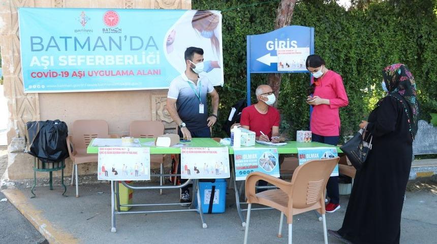 T&uuml;rkiye'de 4. doz aşı kararı: Neden ihtiya&ccedil; duyuldu, uzmanlar ne diyor?