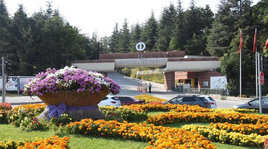 Anadolu Üniversitesi açıkladı! 'Hibrit eğitim' planlanıyor