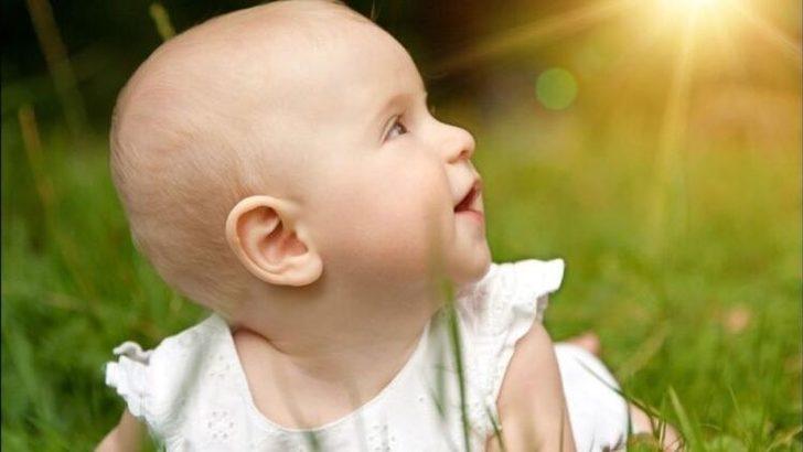 Bebekler için güneş zararlı mı? Uzmanlar uyarıyor: bebekleri güneşten koruyun
