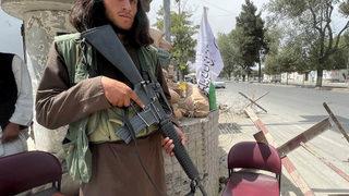 Taliban burka giymeyen kadını infaz etti! Sosyal medyada viral olan görüntü