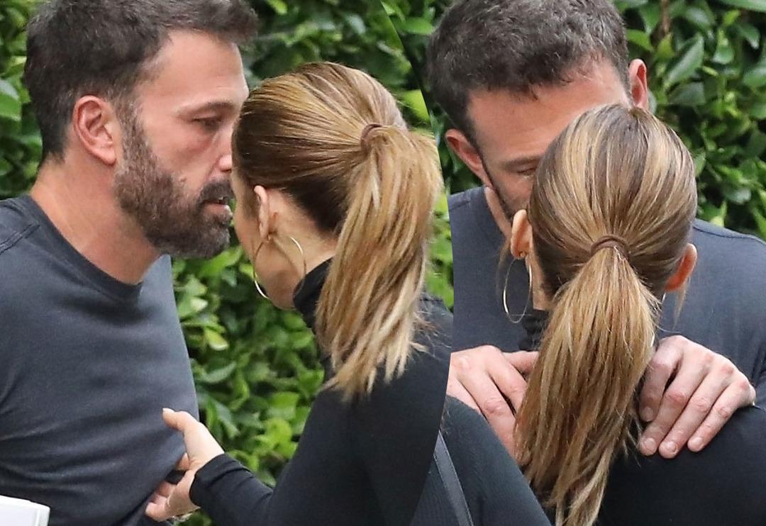 Jennifer Lopez ve Ben Affleck &ccedil;iftinden aşk pozları