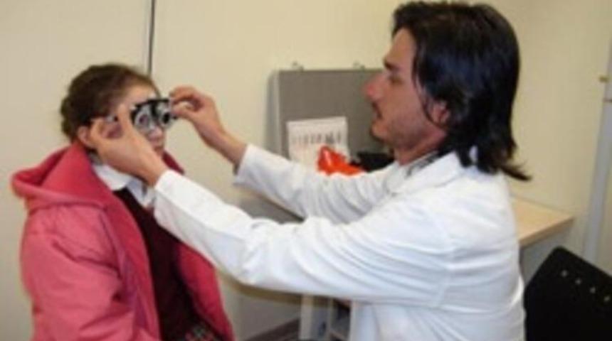 &Ouml;ğrencilerin g&ouml;z sağlığına dikkat