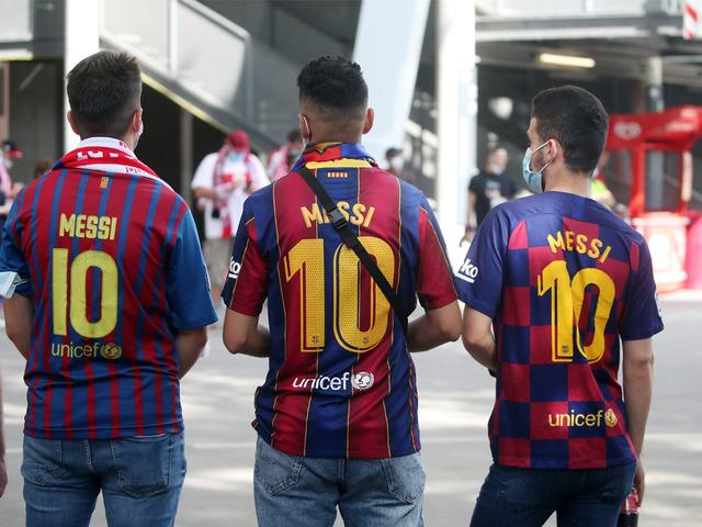 Barcelona'da Messi'den boşalan 10 numara Coutinho'ya!