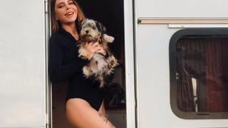 Ünlü şarkıcı Simge Sağın'ın karavan tatili! 