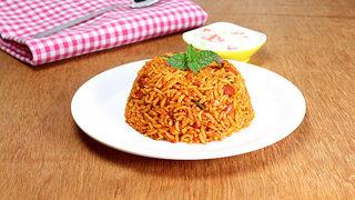 Domatesli pilav yapmak sanıldığı kadar zor değil! İşte tane tane domates pilavı tarifi