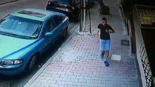 Şaşkına çeviren olay! Kuruması için asılan kadın iç çamaşırlarını çaldı