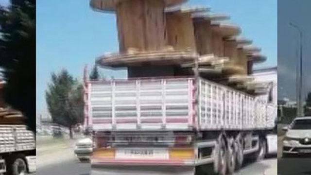 Tekirdağ'da palet taşıyan TIR tehlike saçtı! Bu ne cesaret, birinin canını yakacak