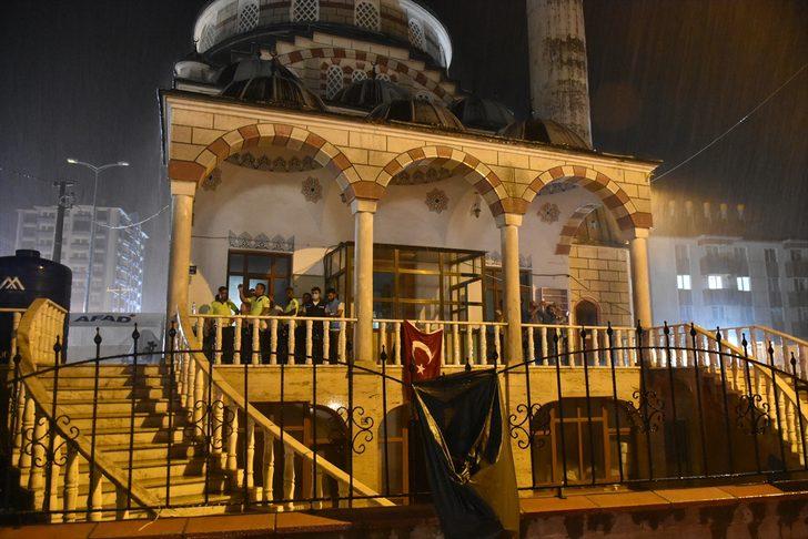 Sel felaketinin yaşandığı Bozkurt'ta sağanak etkili oluyor G2