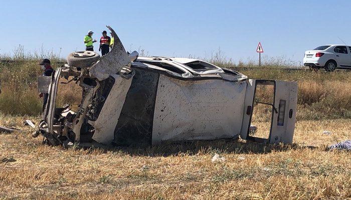 Kayseri'de korkunç kaza! Hafif ticari araç şarampole devrildi: 4 ölü, 10 yaralı
