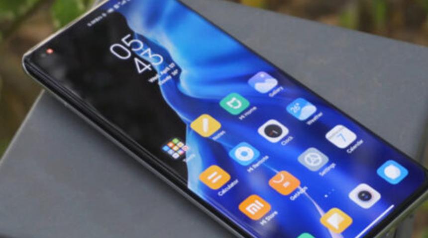 Xiaomi, Samsung'un Super AMOLED ekranlarını test ediyor