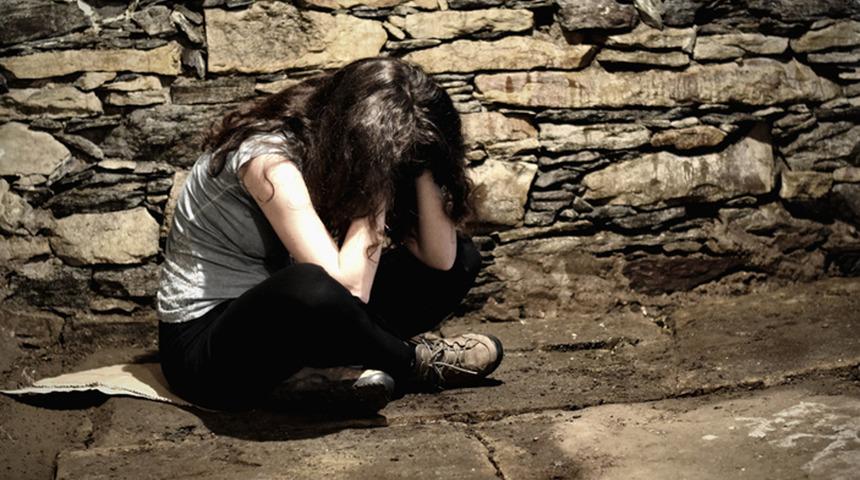 Çamaşır boşaltma bahanesiyle çağırmış! 13 yaşındaki akrabasına cinsel istismardan tutuklandı