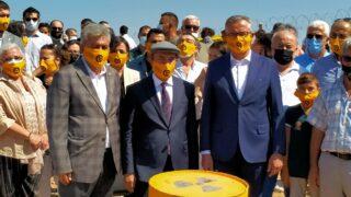 İzmir’in Çernobil’ini temizleme çağrısıyla ‘Duran Adam’ eylemi sona erdi