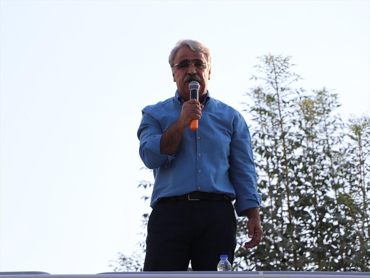 HDP Eş Genel Başkanı Sancar, Siirt'te partililerle buluştu: