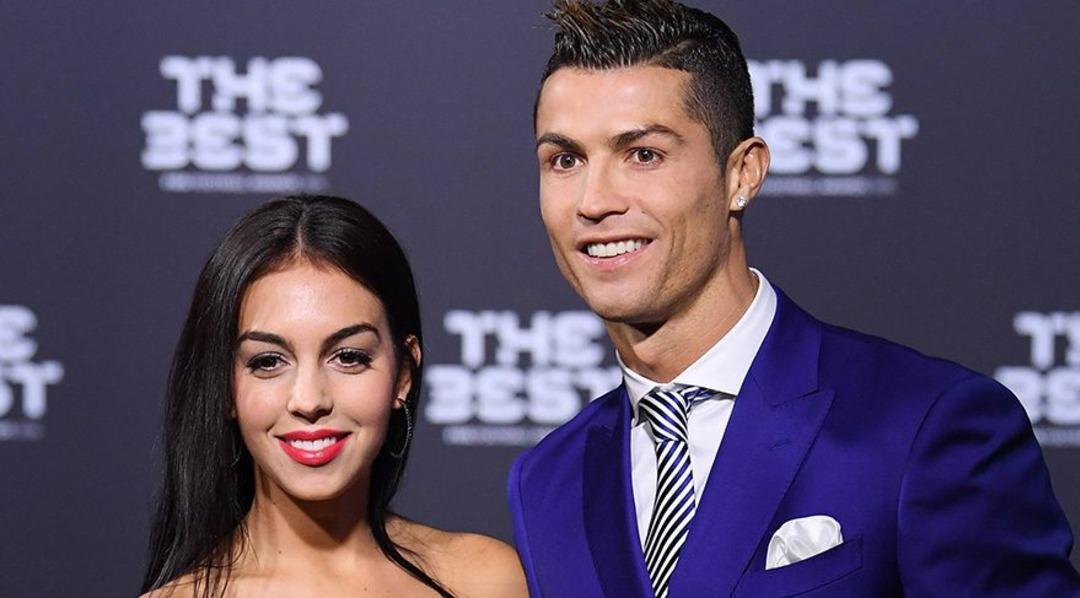 Ronaldo'nun sevgilisi Georgina Rodriguez'ın hayatı bakın nasıl değişti! &Ccedil;alıştığı mağazaya o isim gelince...