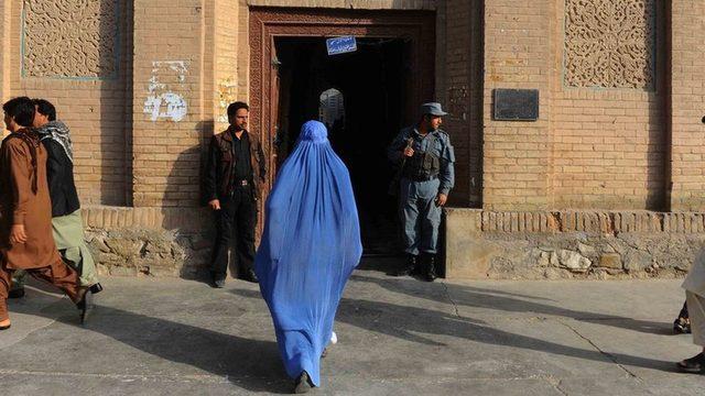 Afganistan: Taliban 1999 da babamı bizden nasıl ayırdı 1