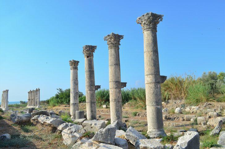 Soli Pompeipolis Antik Kenti kazılarında gök bilimci ve şair Aratos'un anıt mezarının geçidine ulaşıldı G1