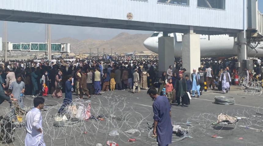 ABD'nin Kabil Büyükelçiliğinden "Kabil Havalimanı'na gitmeyin" uyarısı