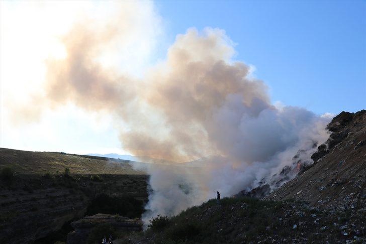 Karabük'te katı atık depolama sahasında çıkan yangına müdahale ediliyor G5