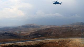 Sınırdaki güvenlik önlemi ve duvar örme çalışmaları havadan görüntülendi