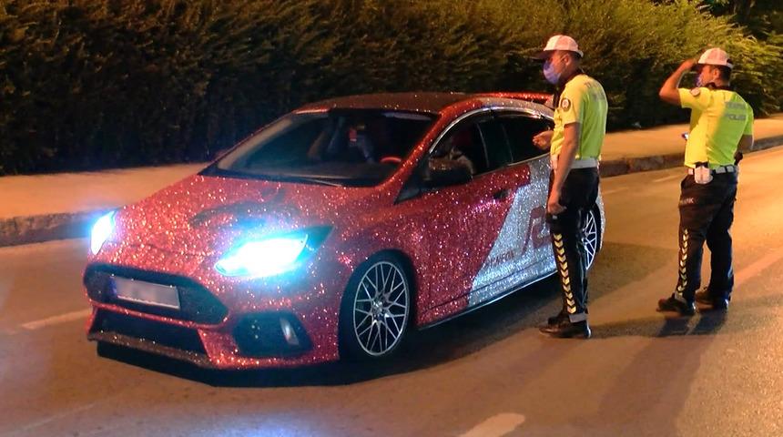 İstanbul'da trafik denetimi: Kurallara uymayan sürücülere ceza yağdı