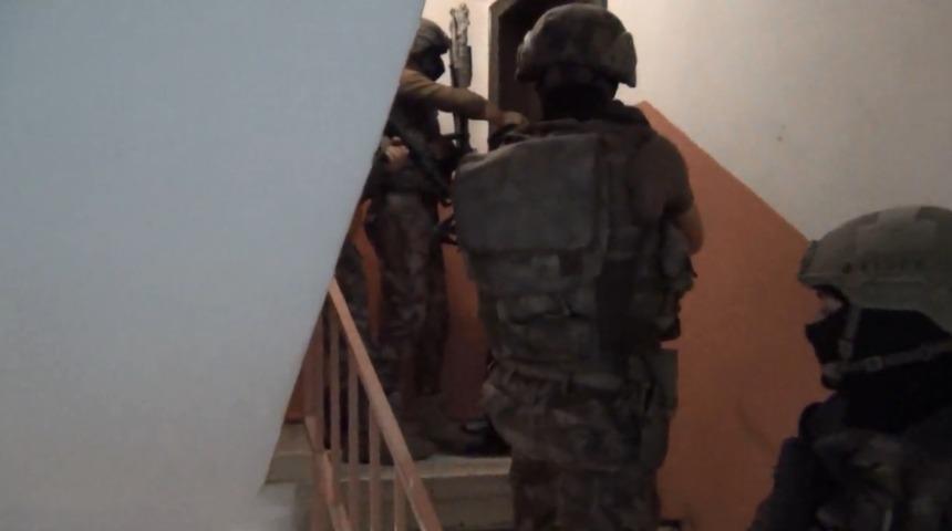 İstanbul'da 8 ilçede DEAŞ operasyonu: 10 gözaltı