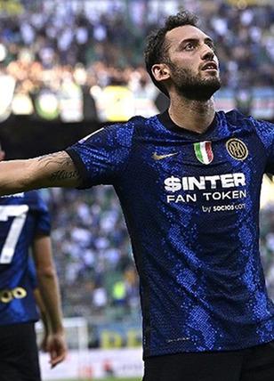 İtalyan basınından Hakan Çalhanoğlu'na övgü