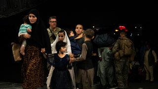 Pentagon'dan tahliye açıklaması! 18 havacılık şirketiyle destek verecekler