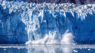 Bilim insanları uyardı: Felaket buzulu tahminlerden daha hızlı eriyor! 