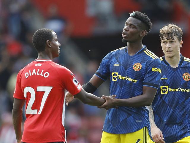 Manchester United, puan kaybetti ama rekoru egale etti