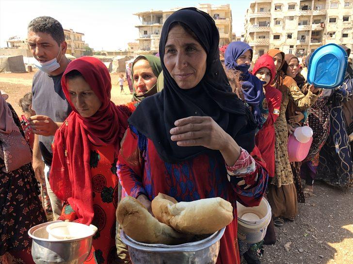 Afrin bölgesindeki ihtiyaç sahiplerine, Hatay'dan her gün sıcak yemek yardımı yapılıyor G1