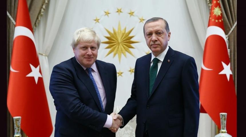 Cumhurbaşkanı Erdoğan, İngiltere Başbakanı Johnson ile g&ouml;r&uuml;şt&uuml;: 'Kabil Havalimanı g&uuml;venliğini devam ettirebiliriz'