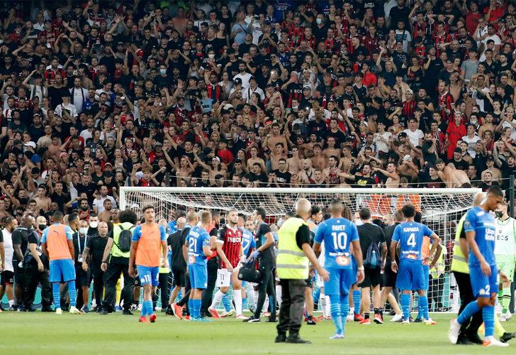 Nice-Marsilya maçında taraftar sahaya indi, maç ertelendi! Olaylı gece