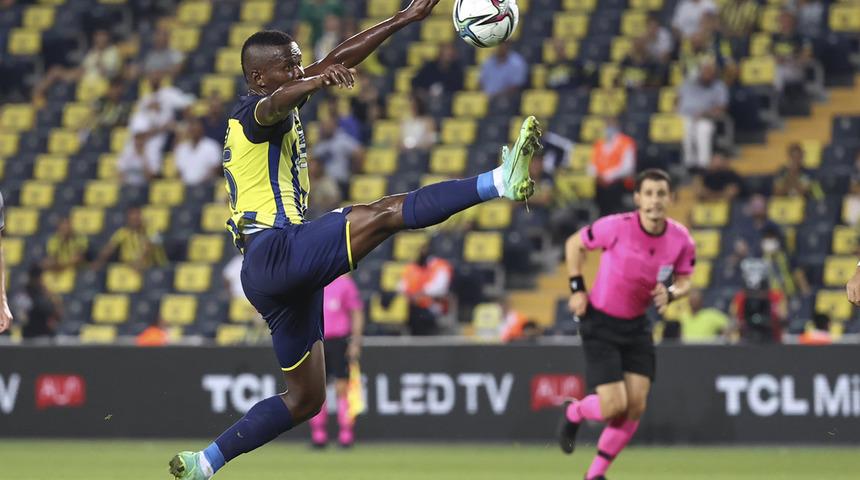 Tribünlerden Samatta’ya tepki