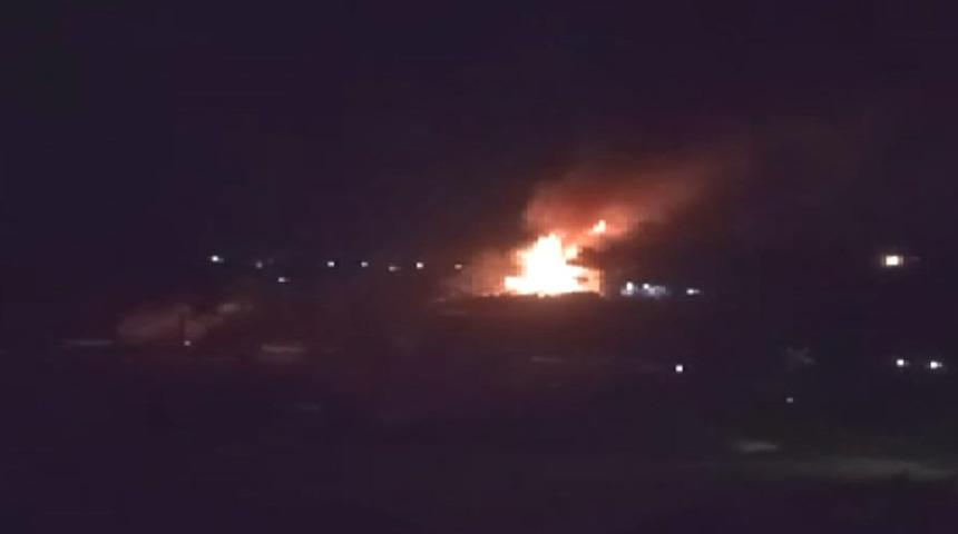 Şile'de tatil köyünde başlayan yangın ormana sıçradı!