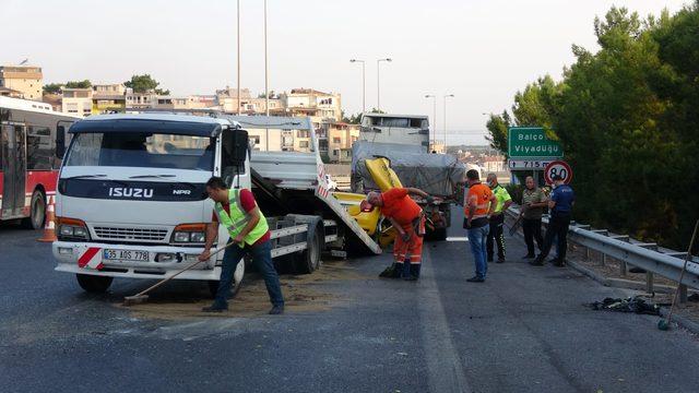 izmirde-taksi-tira-carpti-kazakistanli-kadin-oldu-2-agir-yarali_5336_dhaphoto1