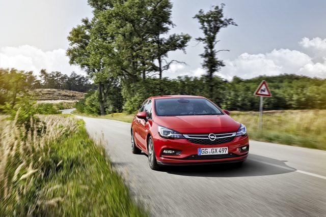 Opel-Astra-K-2015