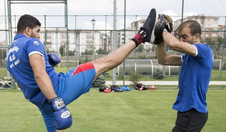 Milli kick boksçu Hakan Koç, dünya şampiyonasında altın madalya için irtifa kampında G3