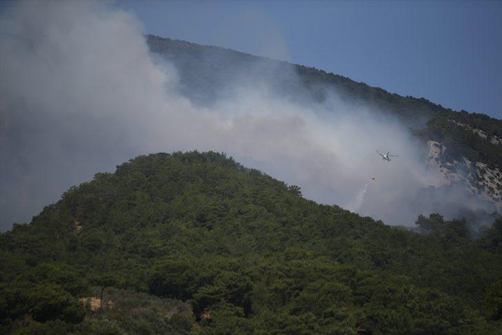 GÜNCELLEME - Kazdağları'nda çıkan orman yangınına havadan ve karadan müdahale ediliyor G2