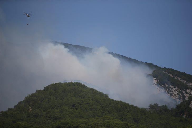 GÜNCELLEME - Kazdağları'nda çıkan orman yangınına havadan ve karadan müdahale ediliyor G4