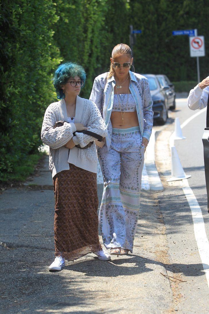 Jennifer Lopez'in kızı Emme sosyal medyada gündem oldu! "Vasfiye Teyze gibi" G1
