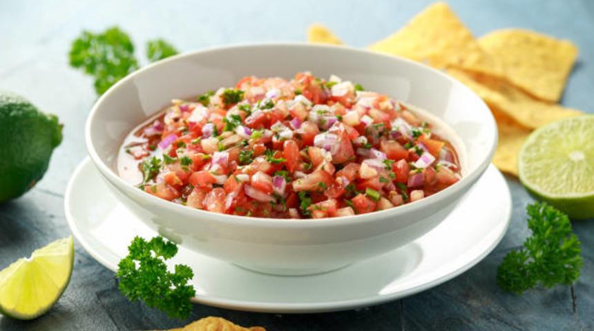 Acılı ezme yapmanın püf noktası nedir?