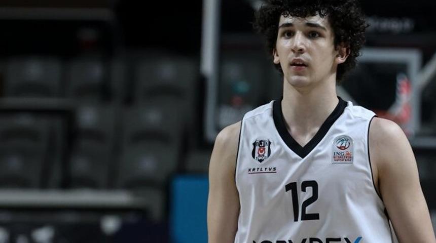 Galatasaray, Beşiktaş'tan transfer yaptı!