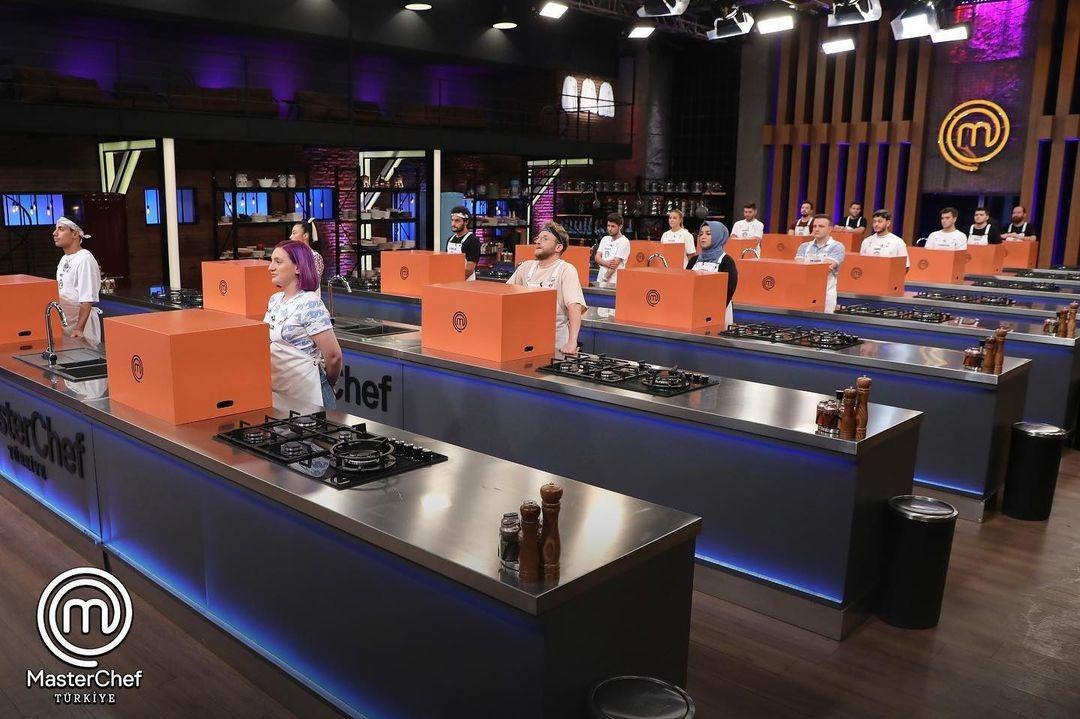 MasterChef kaptanlık oyununu kim kazandı? Mavi ve kırmızı takımda hangi yarışmacılar var?
