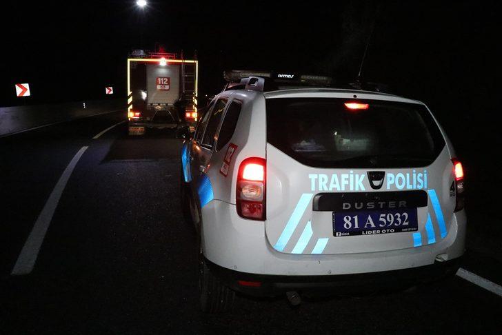 Bolu Dağı'nda, tankerden yola sızan metanol ulaşımda aksamaya neden oldu G3