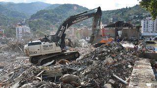 Bozkurt ilçesindeki sel felaketinde ağır hasar alan ortaokul, spor salonu ve pansiyon yeniden yapılacak
