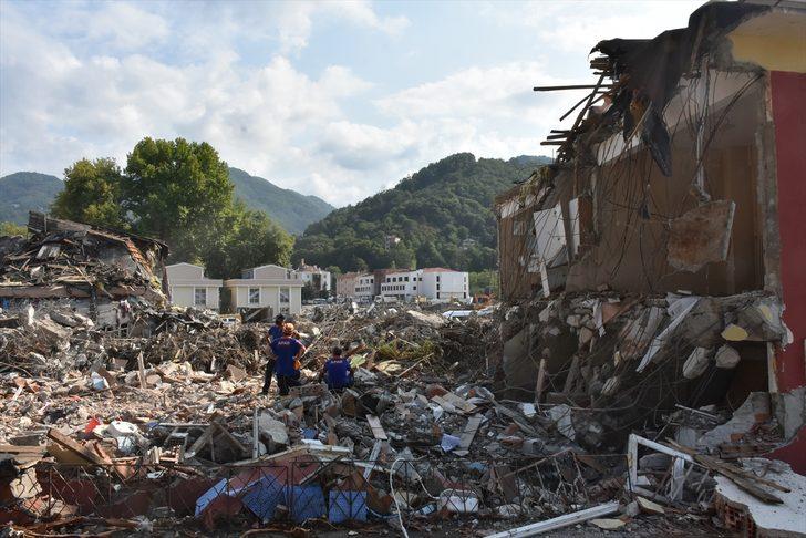 Bozkurt ilçesindeki sel felaketinde ağır hasar alan ortaokul, spor salonu ve pansiyon yeniden yapılacak G3
