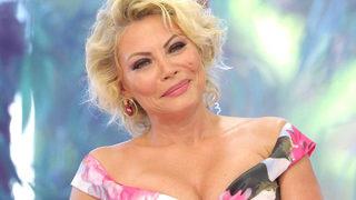 Seray Sever siyah bikinisiyle poz verdi! Yeni yola çıkış ancak...